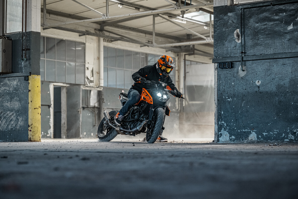 125 DUKE