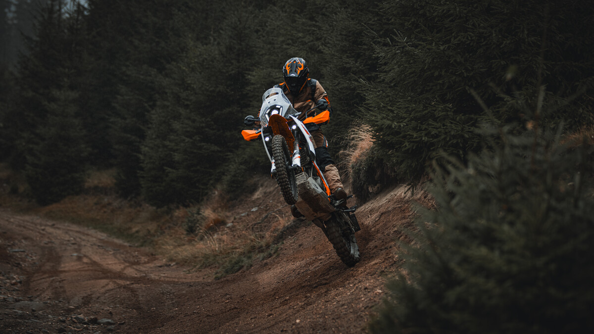 390 Adventure R