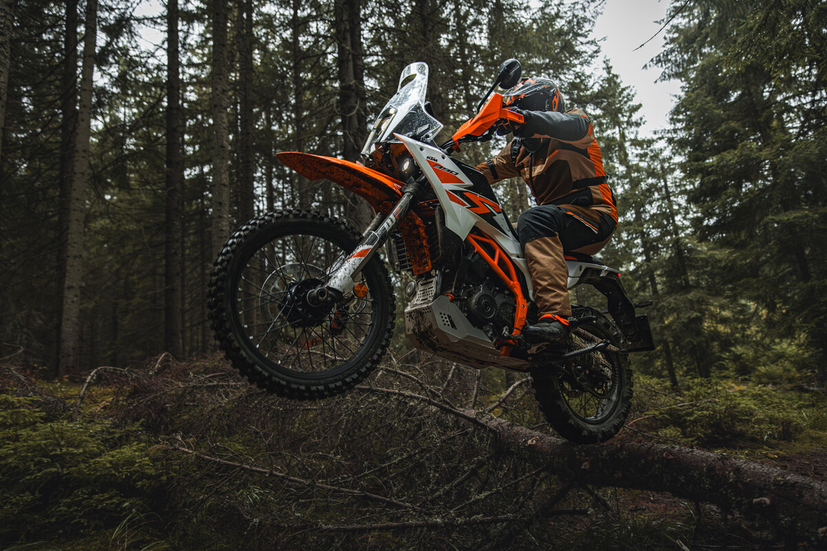 390 Adventure R