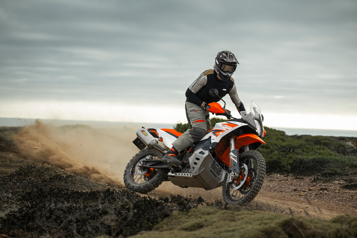 890 Adventure R