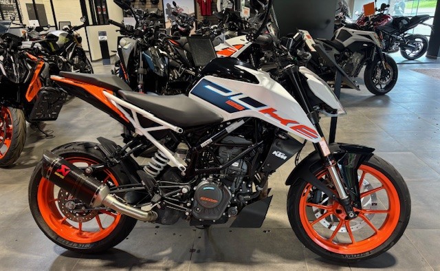 Duke 125 MY 23